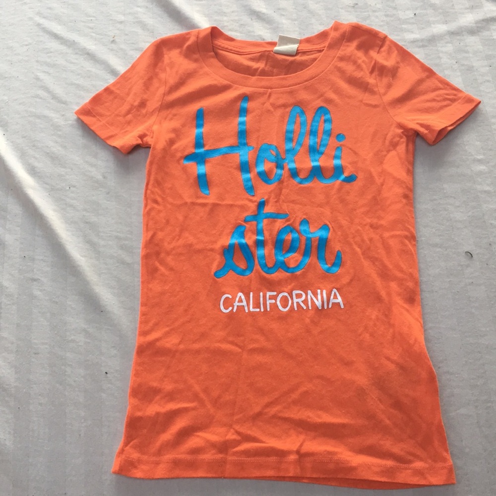 Hollister Tee